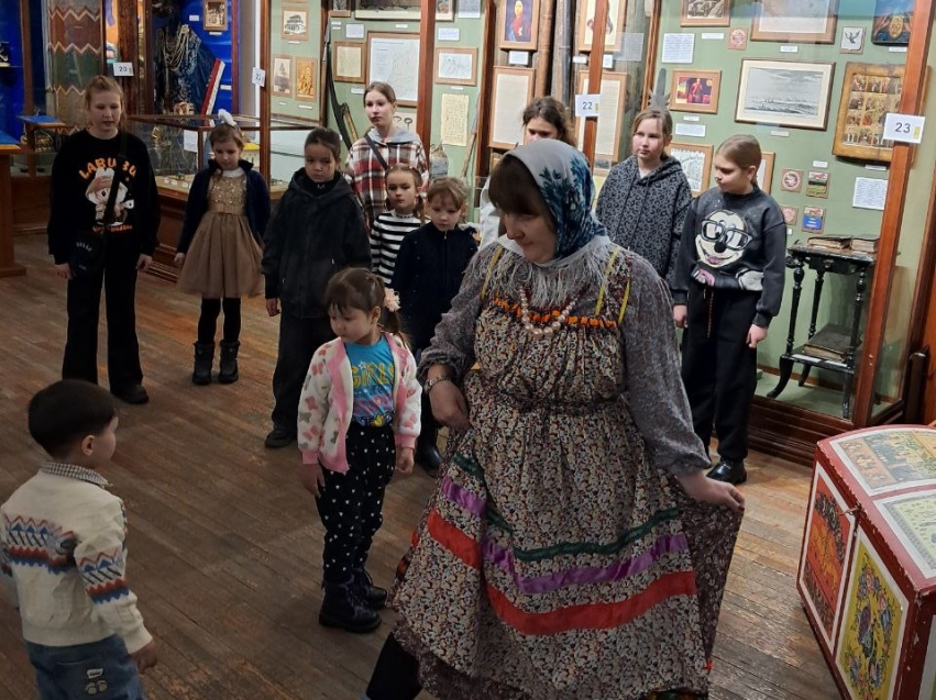 Дети участников спецоперации из Нерчинска побывали в Чите – сказку для них организовали спонсоры